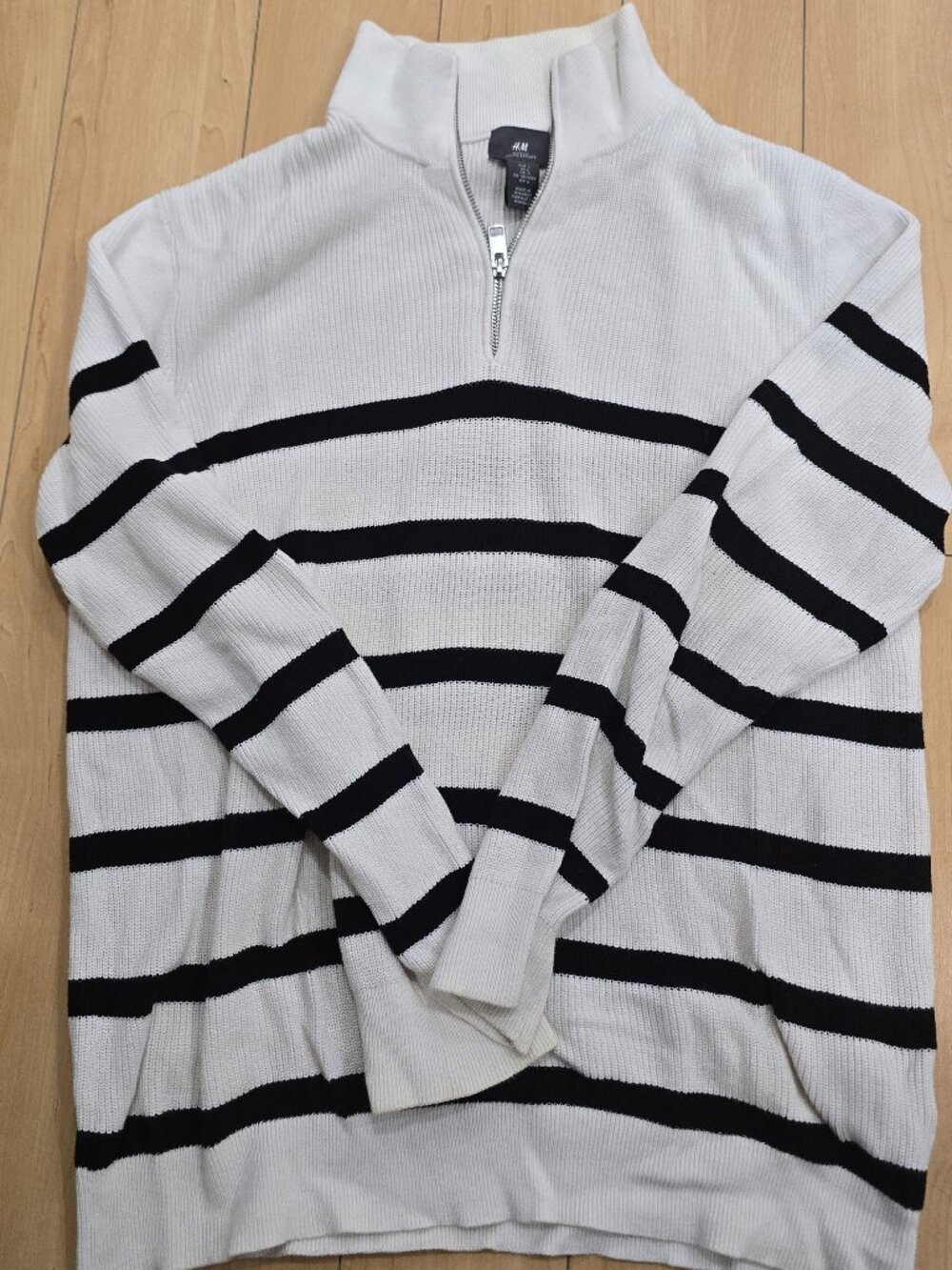 H&M Slim Fit L striped quarter zip pullover